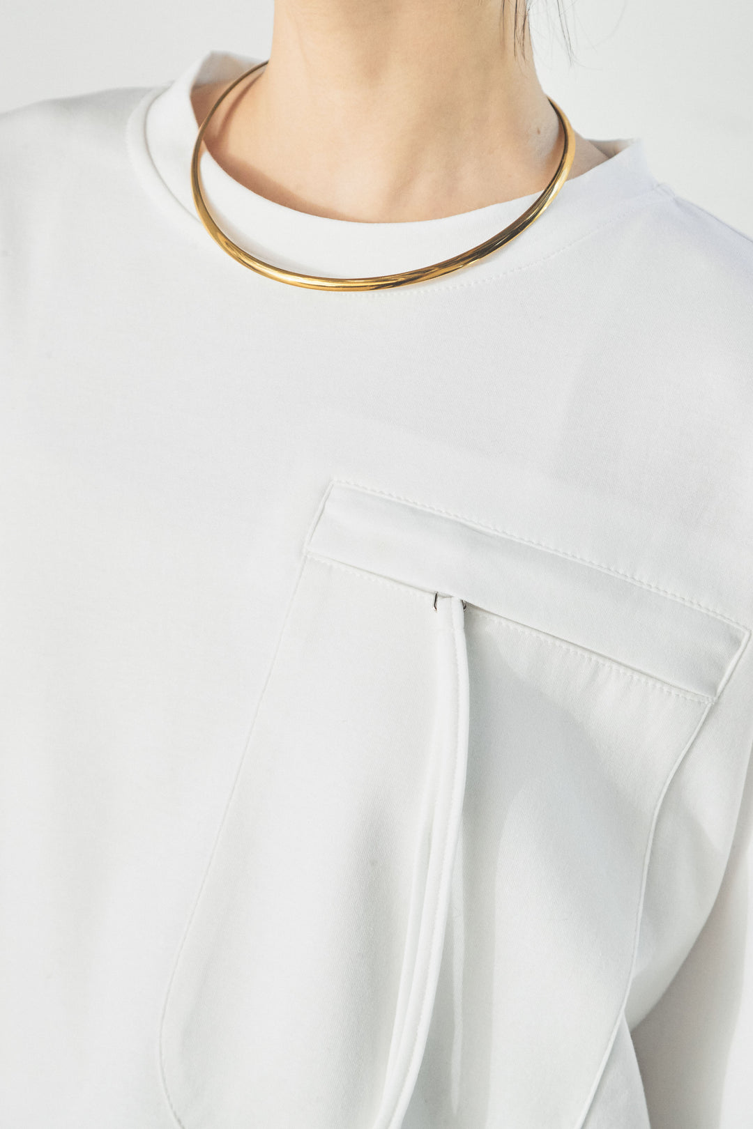 裾アシンメトリーポケットデザインプルオーバー/グレー