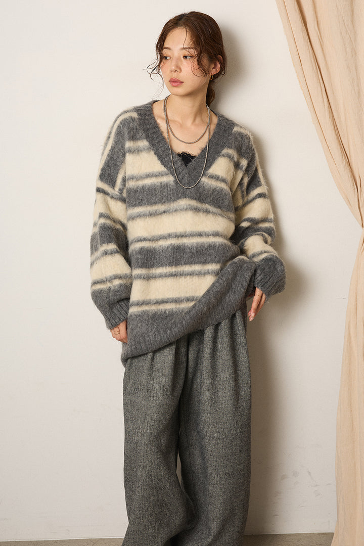 [SET]ルーズVネックボーダーニットトップス+レースドッキングサテンキャミソール+杢ニットリブフレアパンツ(3set)