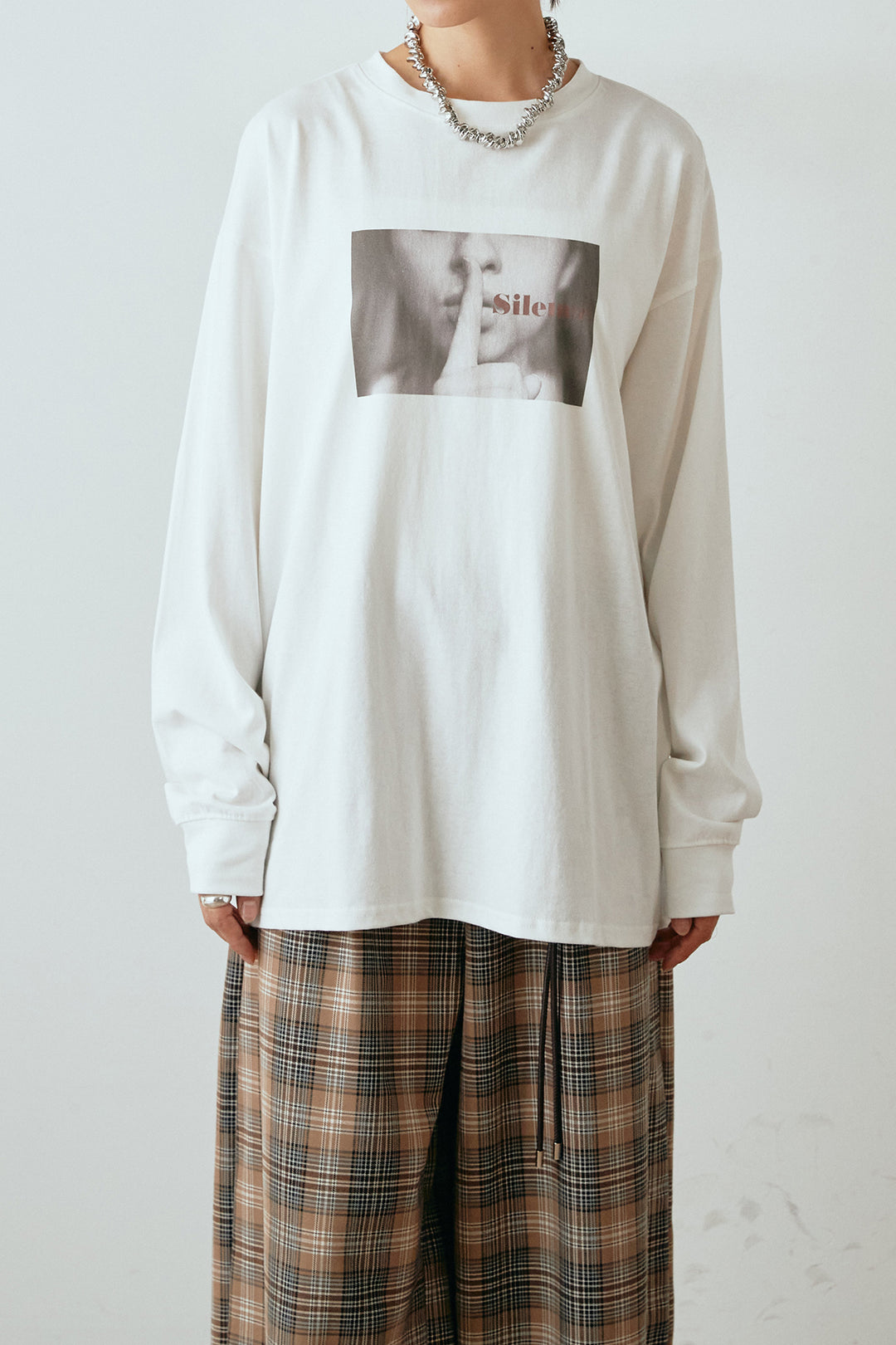 天竺ウーマンプリントロングTシャツ/ホワイト1