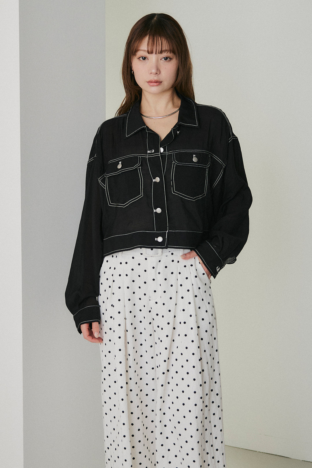 [SET]配色ステッチシアーシャツ+ベルト付きドット柄ワイドパンツ(2set)