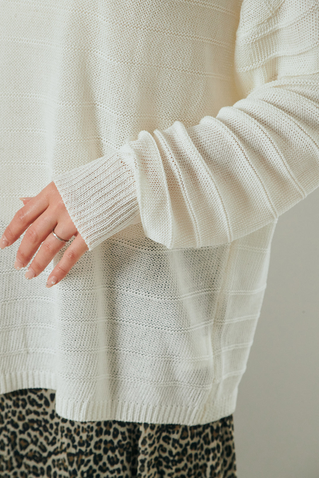 [SET]麻混リラックスニットトップス+ベルト付きカラーデニムパンツ(2set)