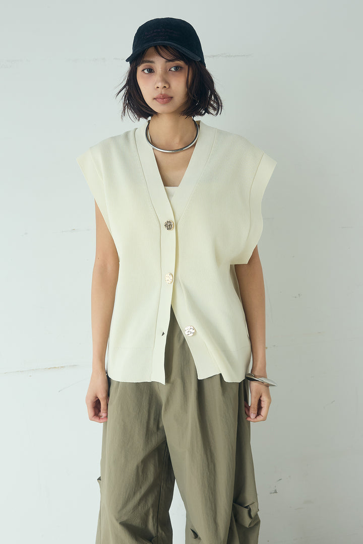 ポリウーリーメタルボタンベスト