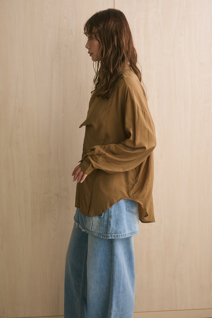 アシンメトリーネックデザインシャツ