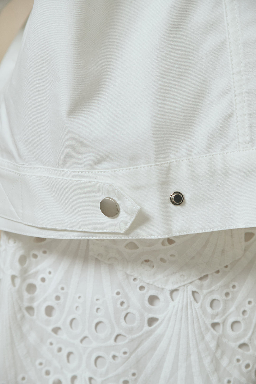 [SET]レースフリルドッキングアウター+レース刺繍リラックスパンツ(2set)