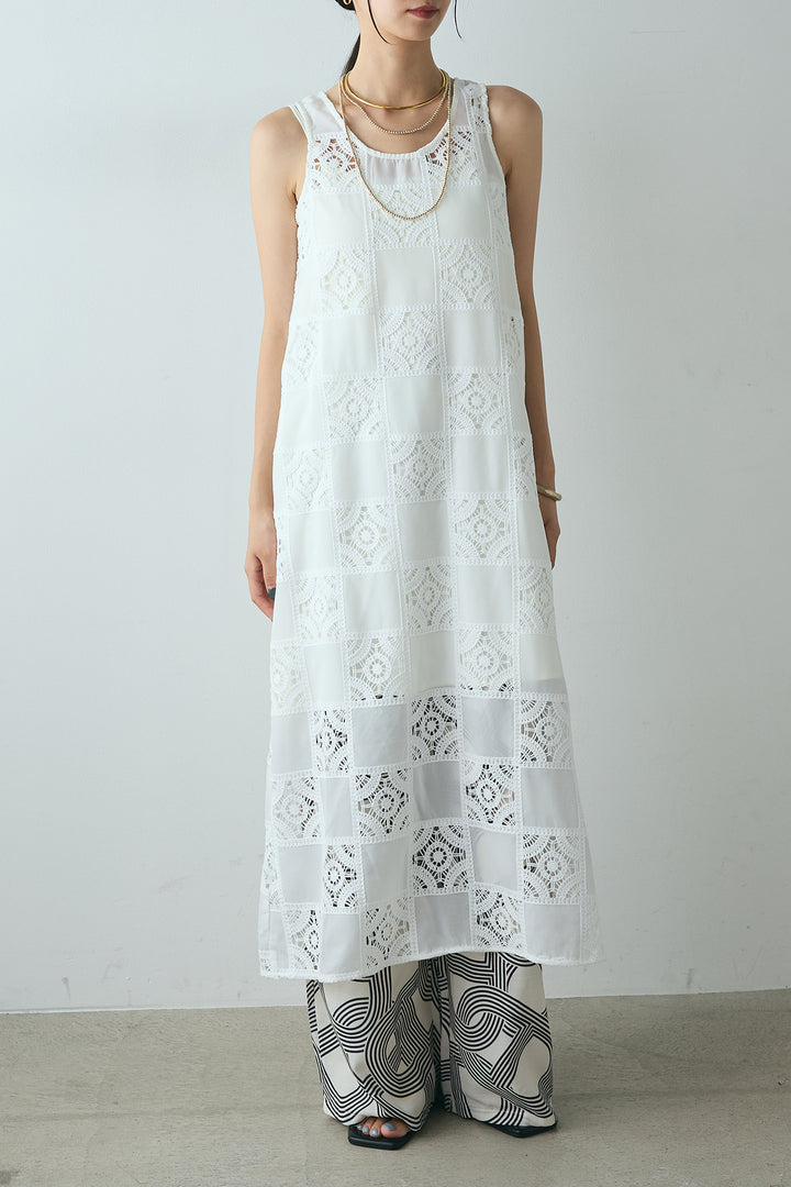 ノースリーブブロックレース刺繍ワンピース