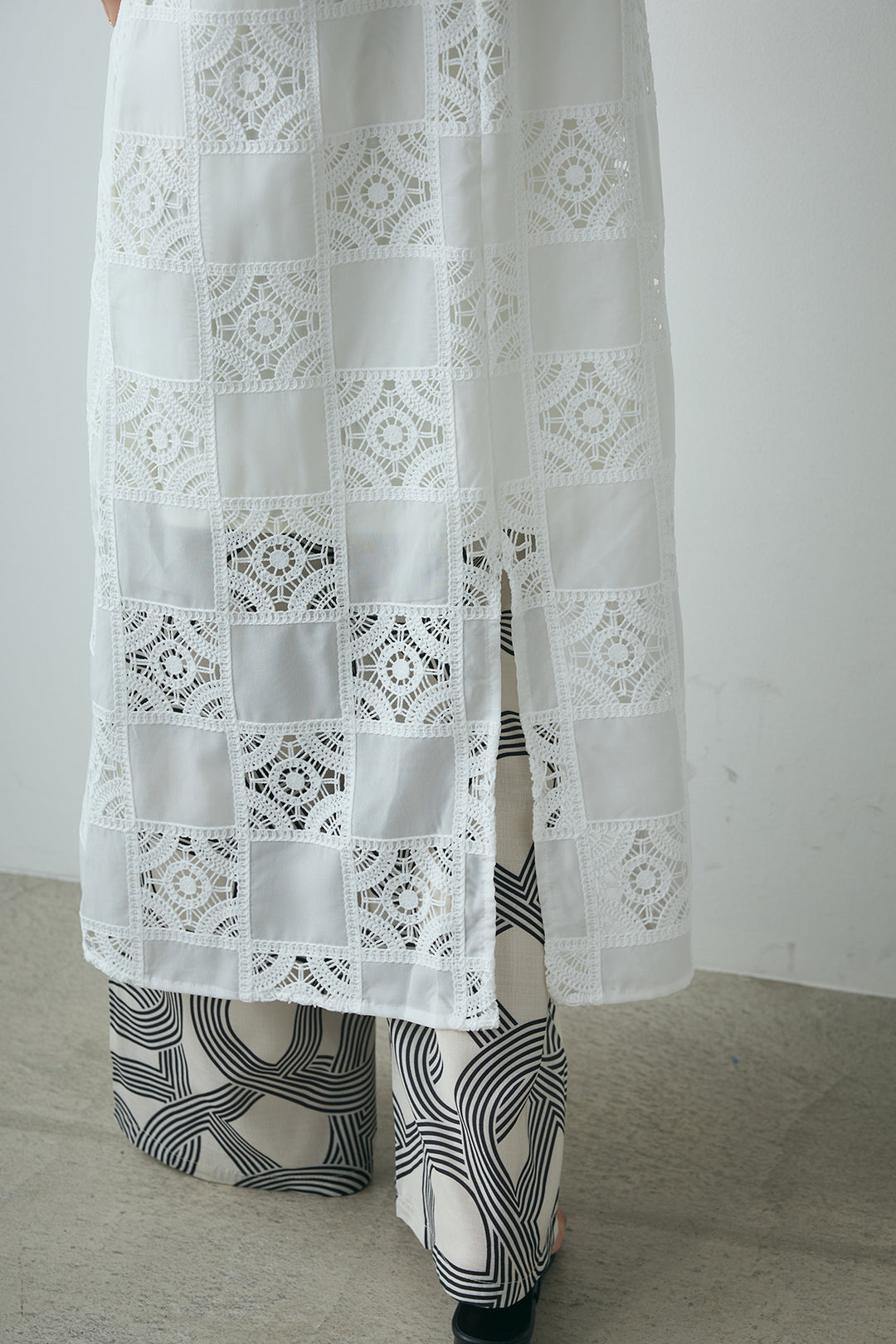 ノースリーブブロックレース刺繍ワンピース