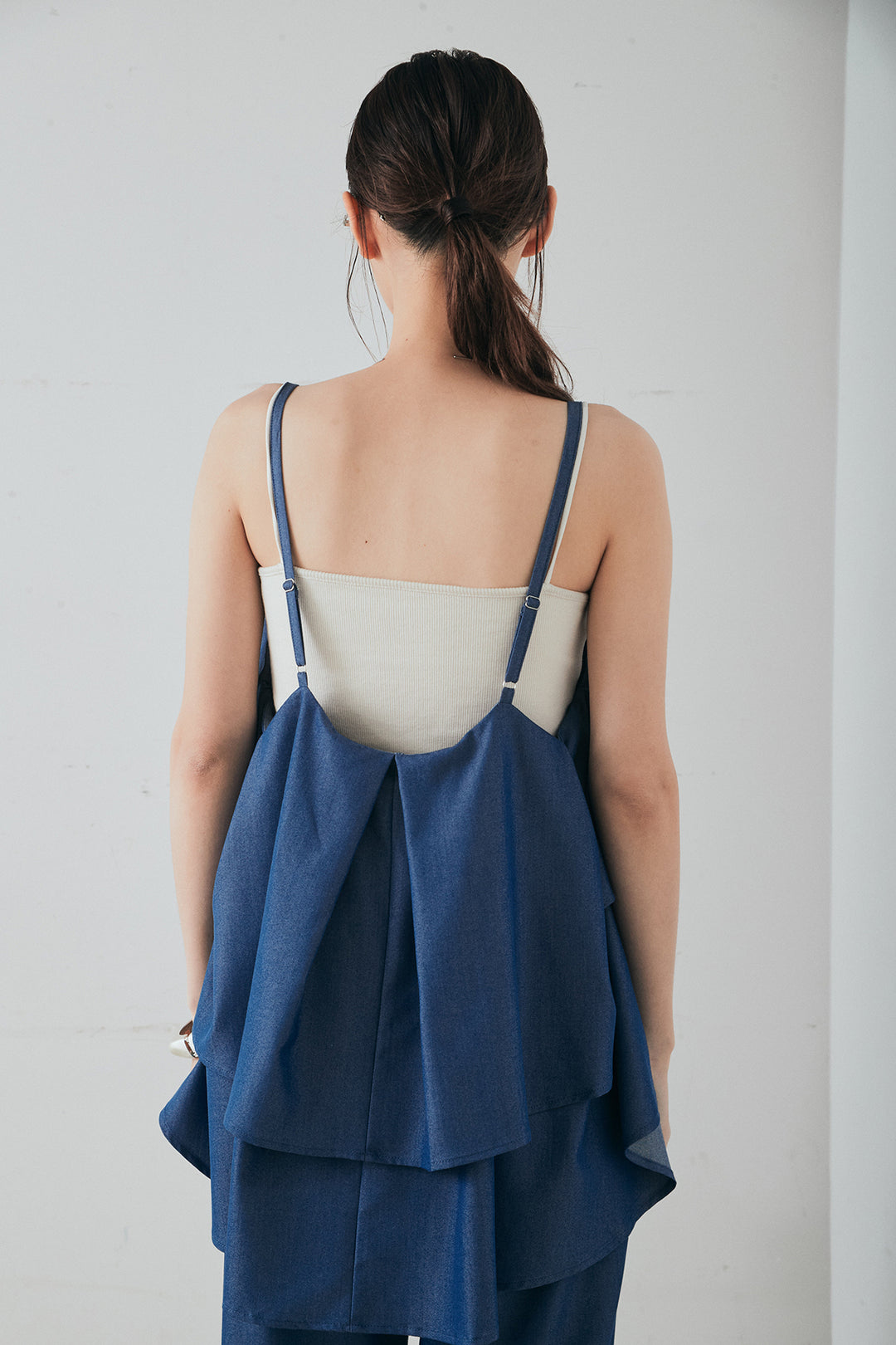 [SET]オーバーデニムジャケット+デニムライクツイルタックパンツ+デニムライクツイルティアードキャミソール(3set)