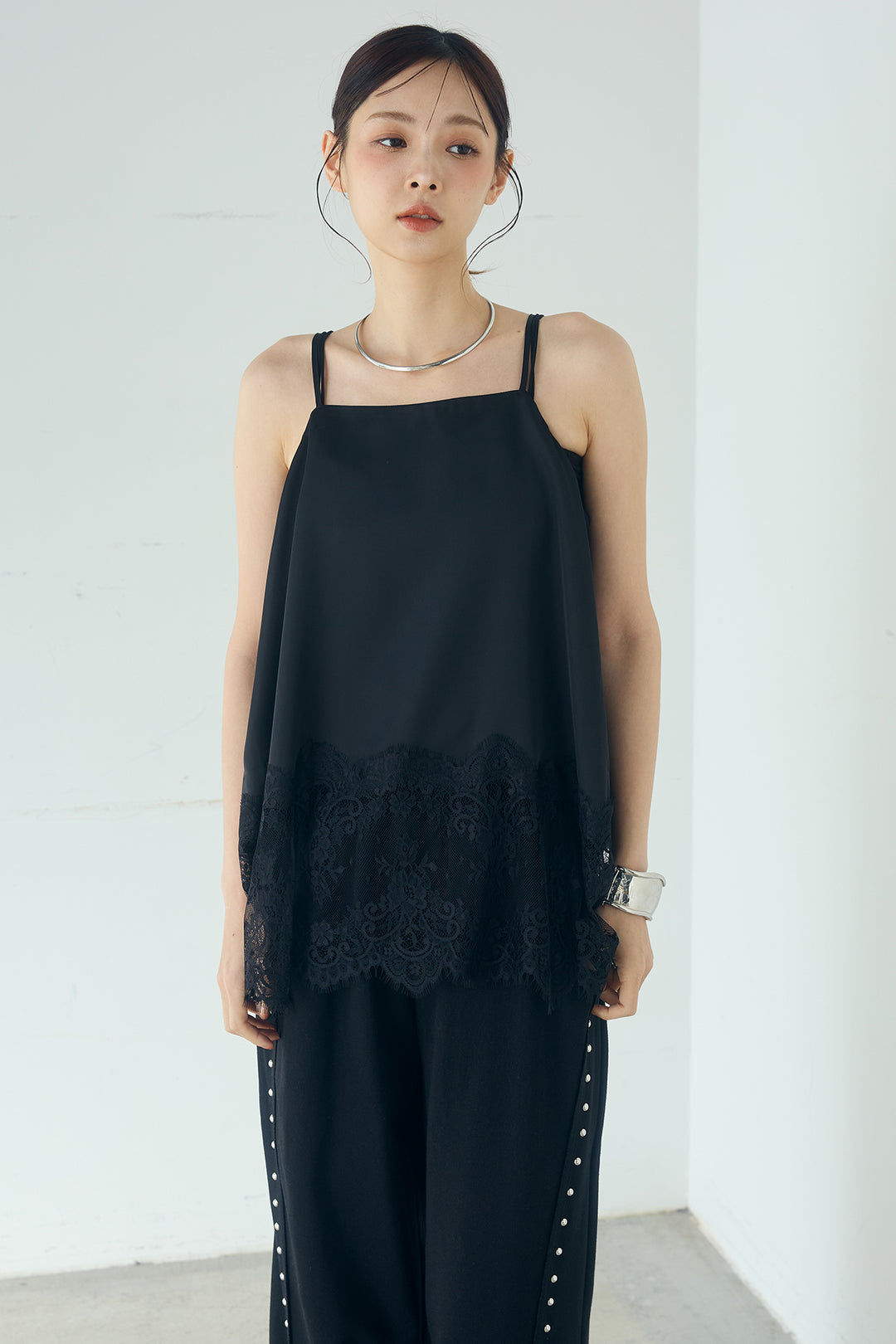 裾レースキャミソール