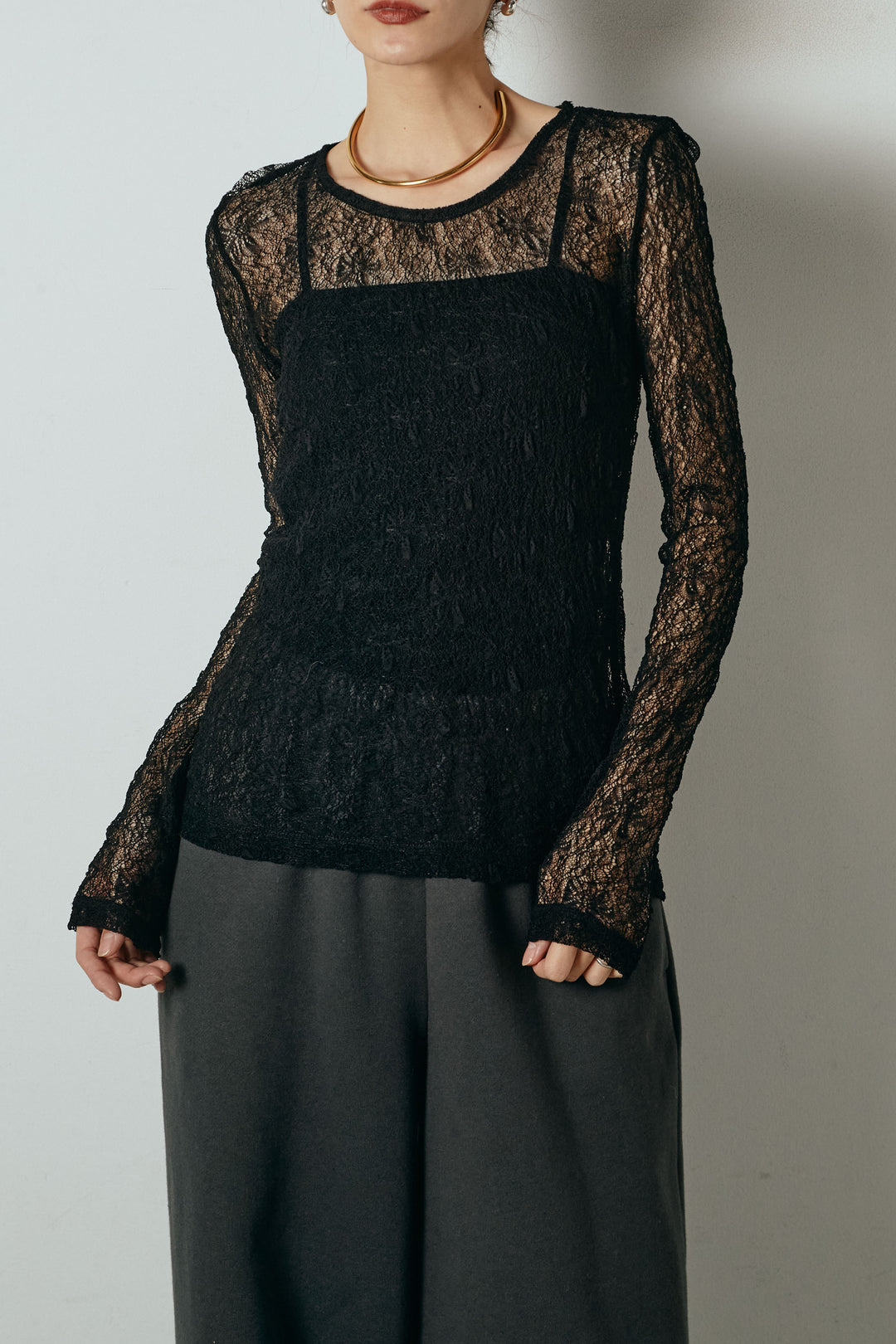 ストレッチレースクルーネックインナー