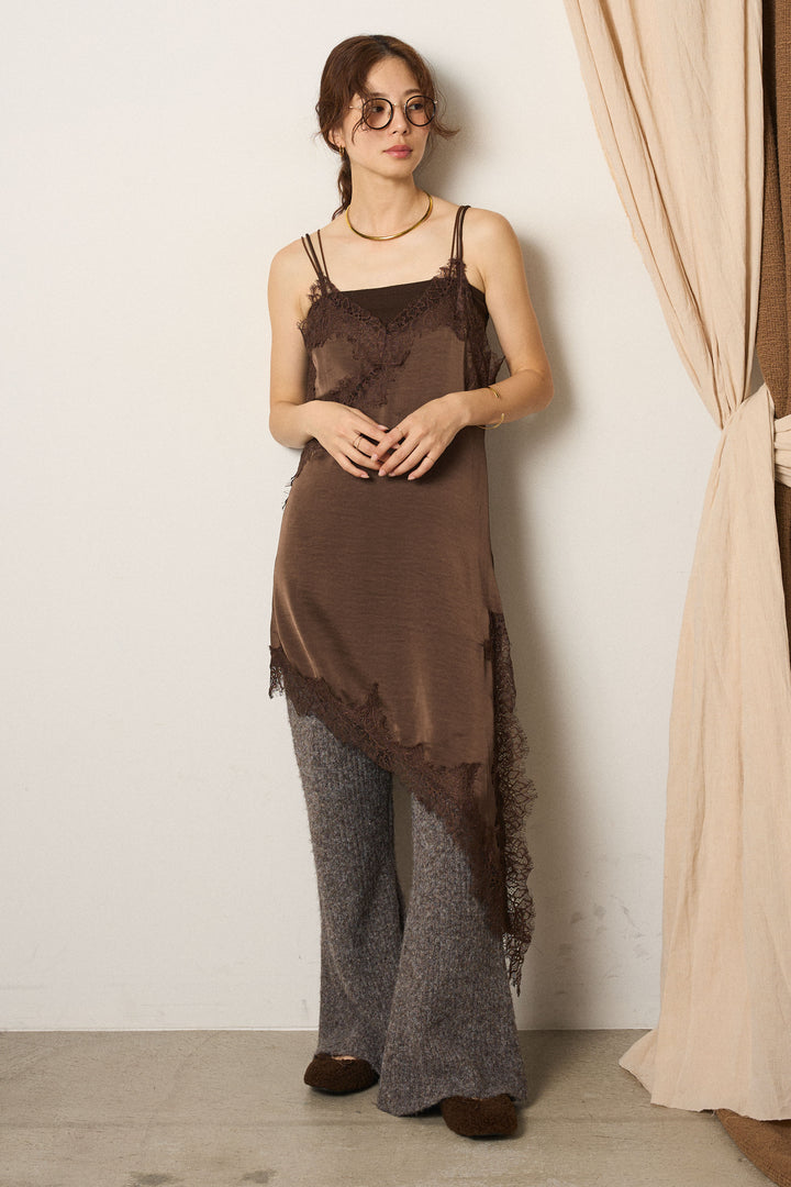 レースドッキングサテンキャミソール