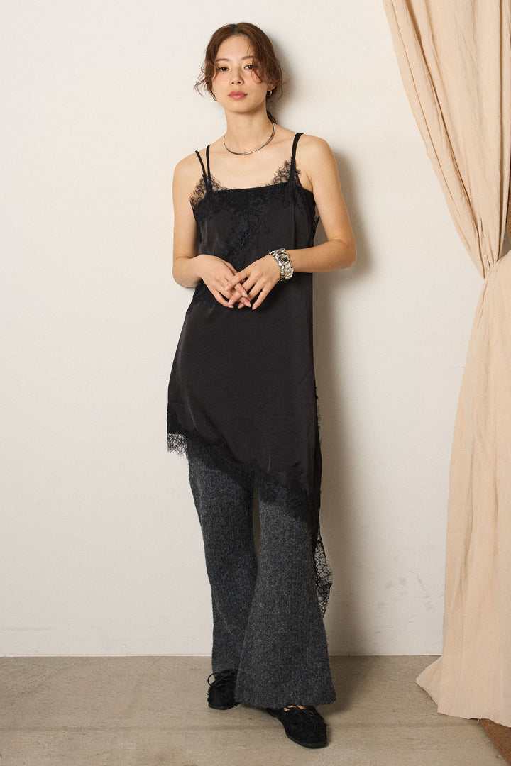 [SET]ルーズVネックボーダーニットトップス+レースドッキングサテンキャミソール(2set)