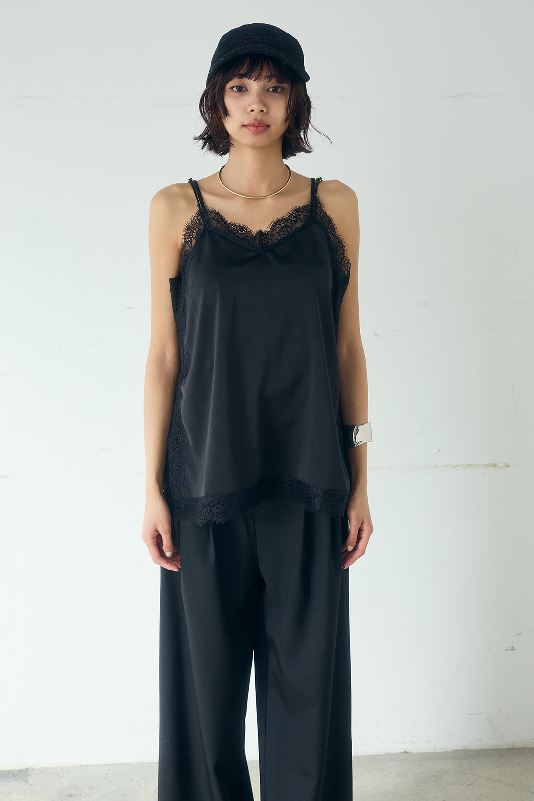 [SET]ノーカラーフロントギャザージップアウター+ブロード切り替えぺプラムタンク(2set)