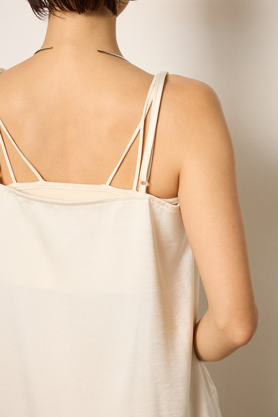 [SET]袖ギャザーデザインブルゾン+レース切り替えキャミソール+センターラインニットパンツ(3set)