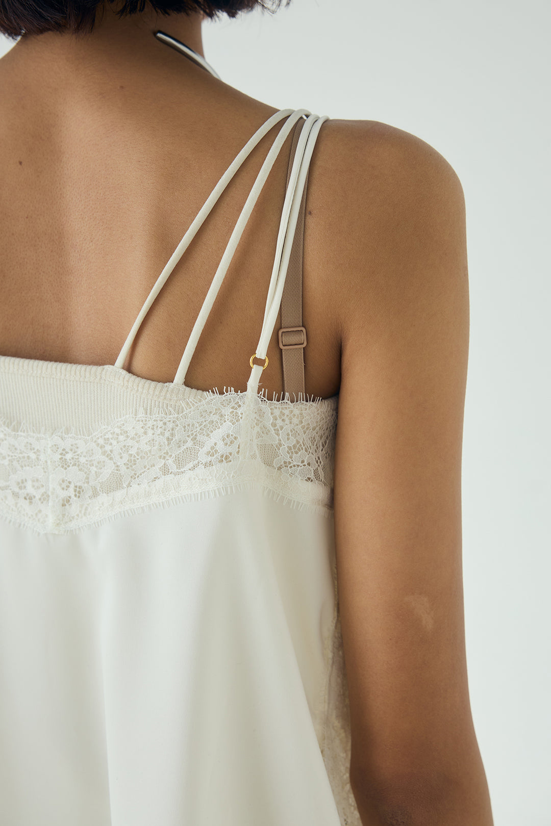 [SET]スポンディッシュBIGボタンクルーネックカーディガン+ブロード切り替えぺプラムタンク(2set)