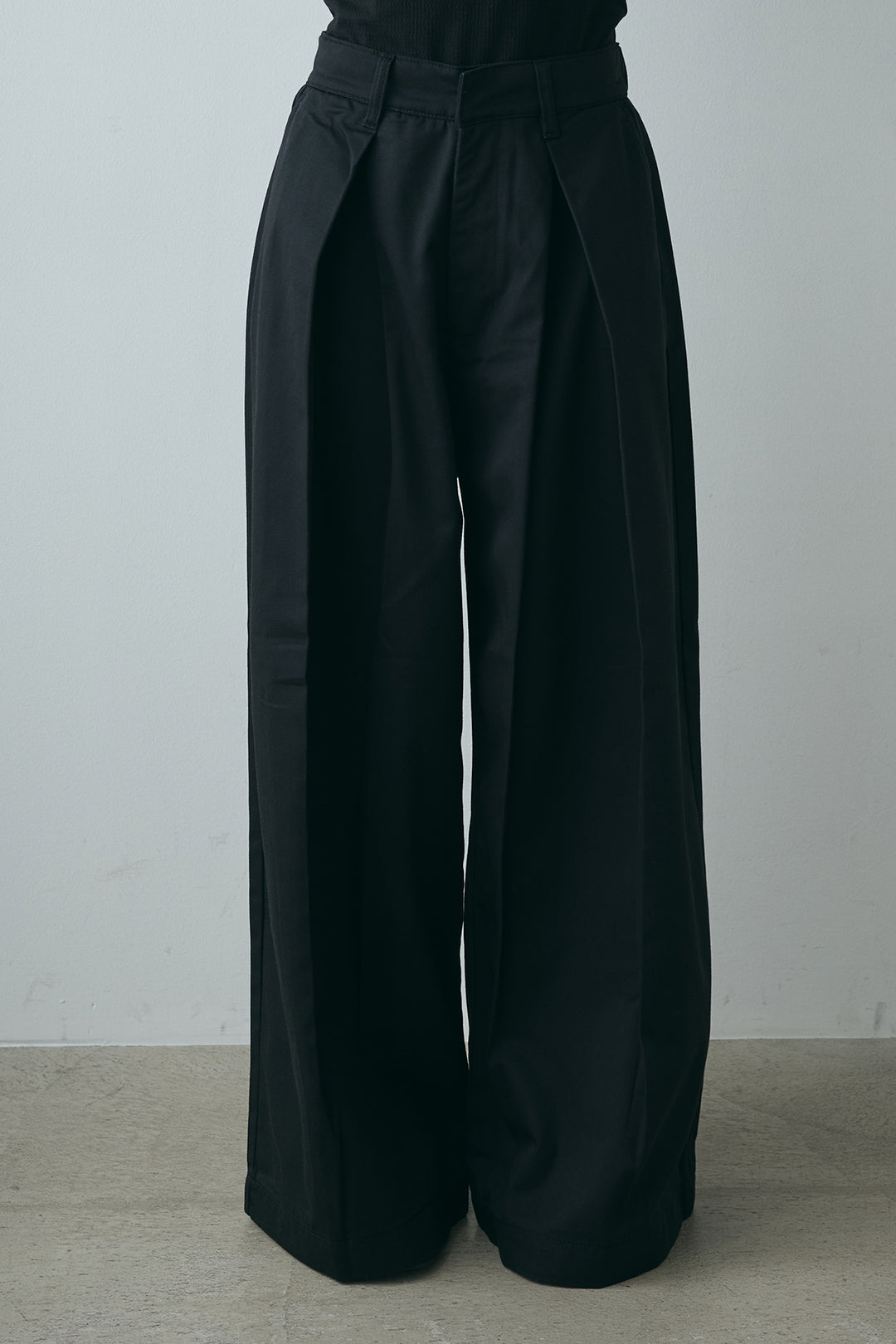 ツイルタックチノワイドパンツ