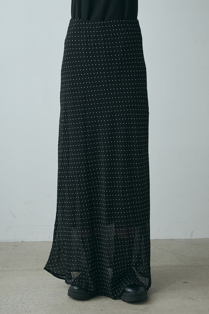 マルチ柄シアースカート