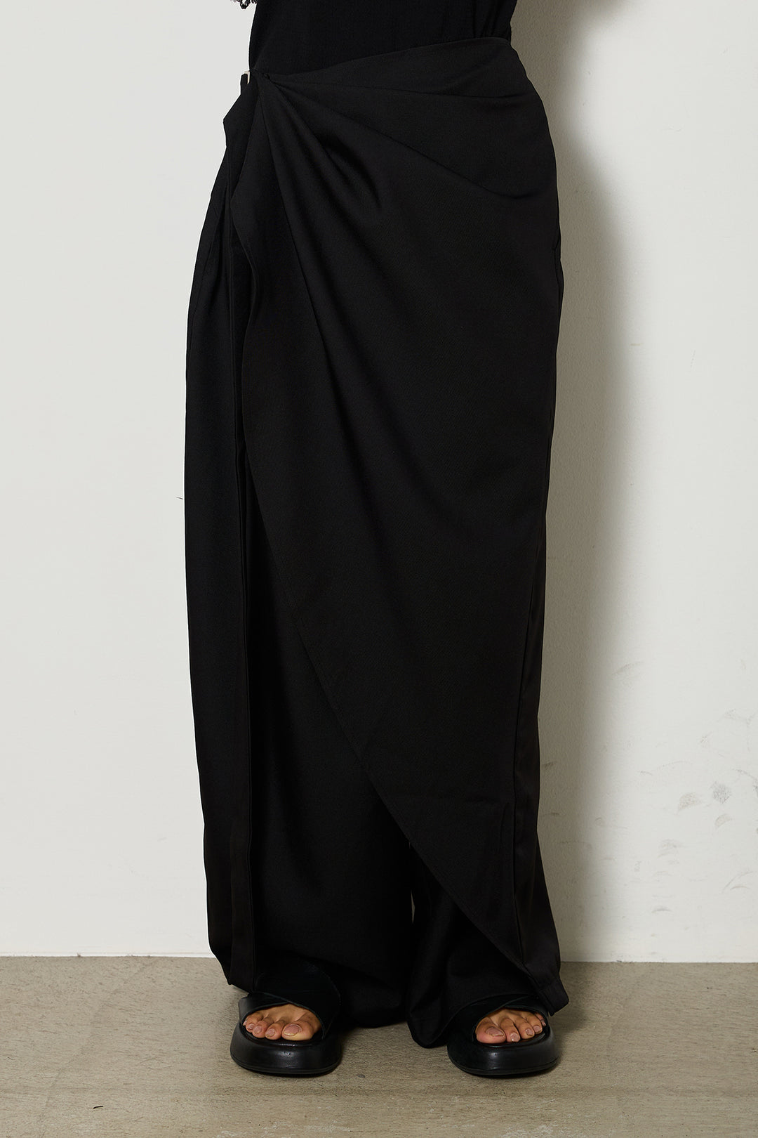 [SET]襟フェイクレザーネルチェックシャツ+ラップデザインワイドパンツ(2set)