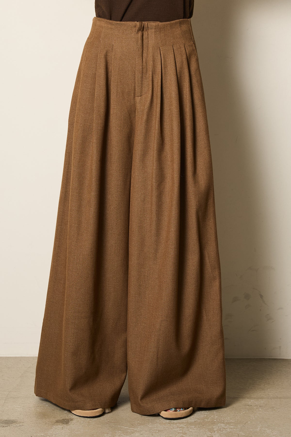 セシカブルー　カジュアルパンツ 2025 SPRING&SUMMER パンツコレクション | BLUE BLUE | ブルー