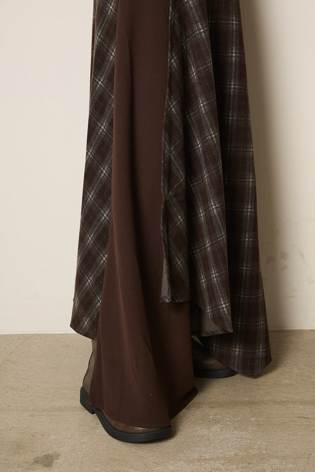 [SET]深Vネックチョウチョヤーンニットトップス+フェイクレザーベルト付き切り替えタータンチェックスカート(2set)