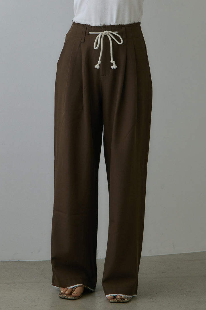[SET]ワイドカラーノースリーブシャツ+裾切りっぱなしデザインパンツ(2set)