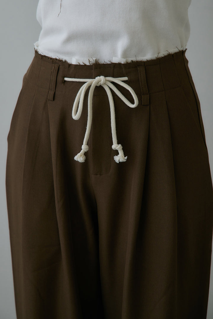 [SET]ワイドカラーノースリーブシャツ+裾切りっぱなしデザインパンツ(2set)