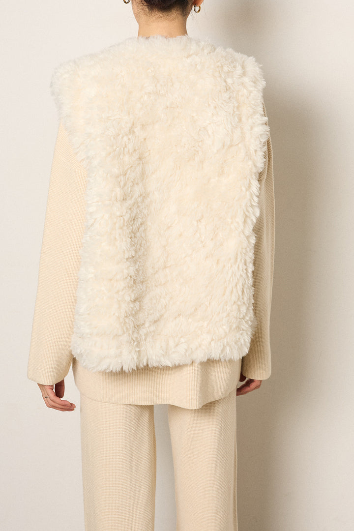 ノーカラーエコファーベスト