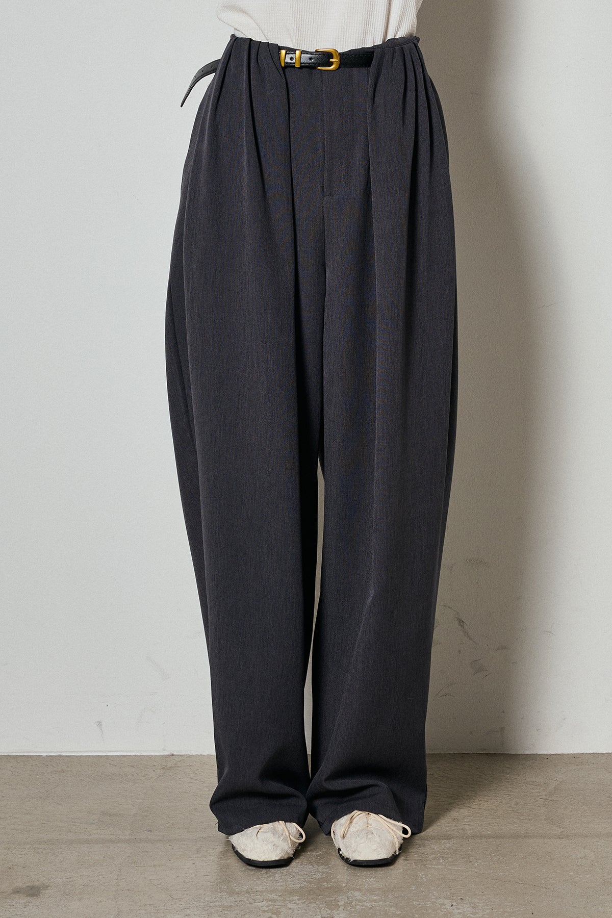 セシカブルー　カジュアルパンツ PANTS – ESICA