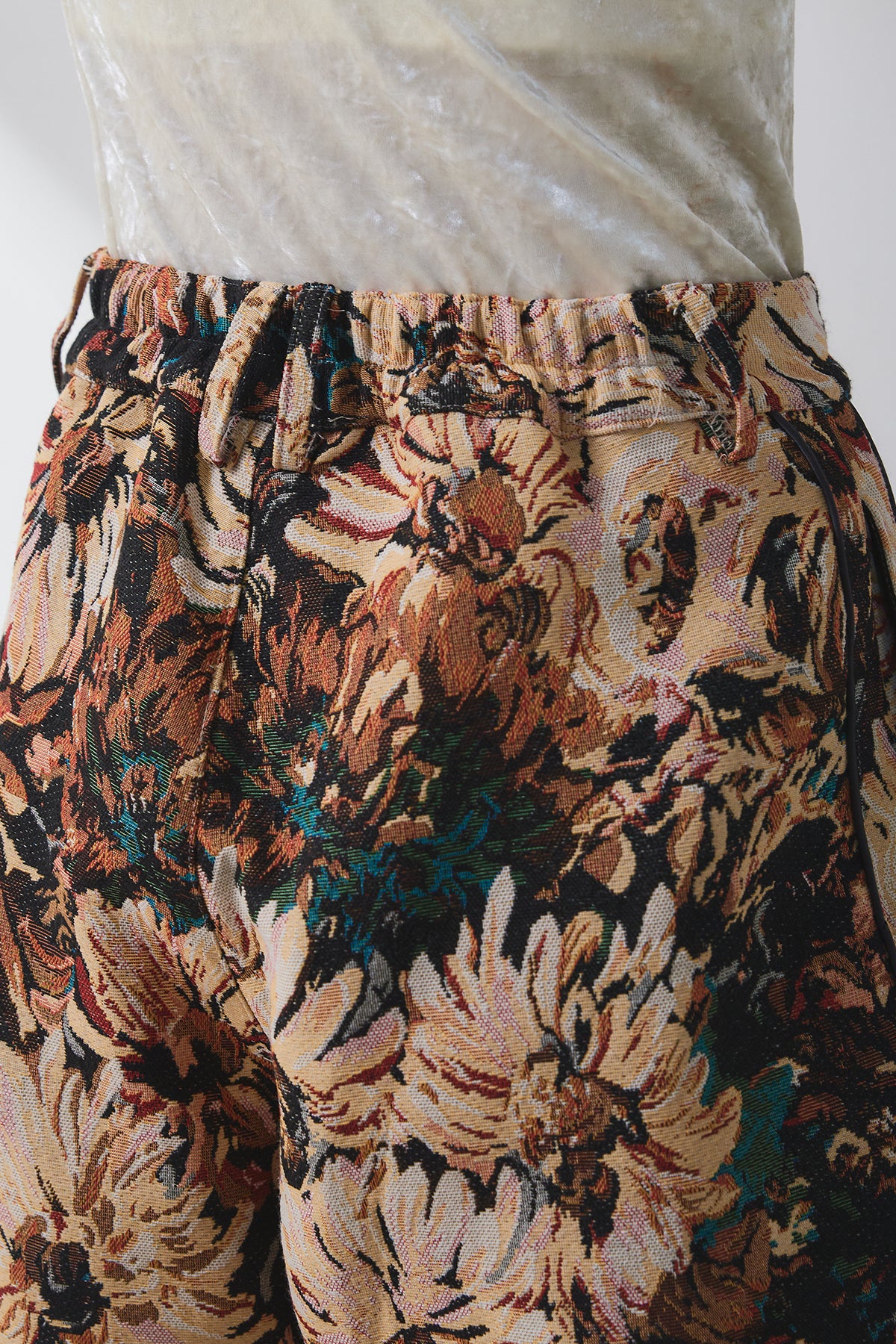 即納】サテンラインゴブランパンツ – ESICA