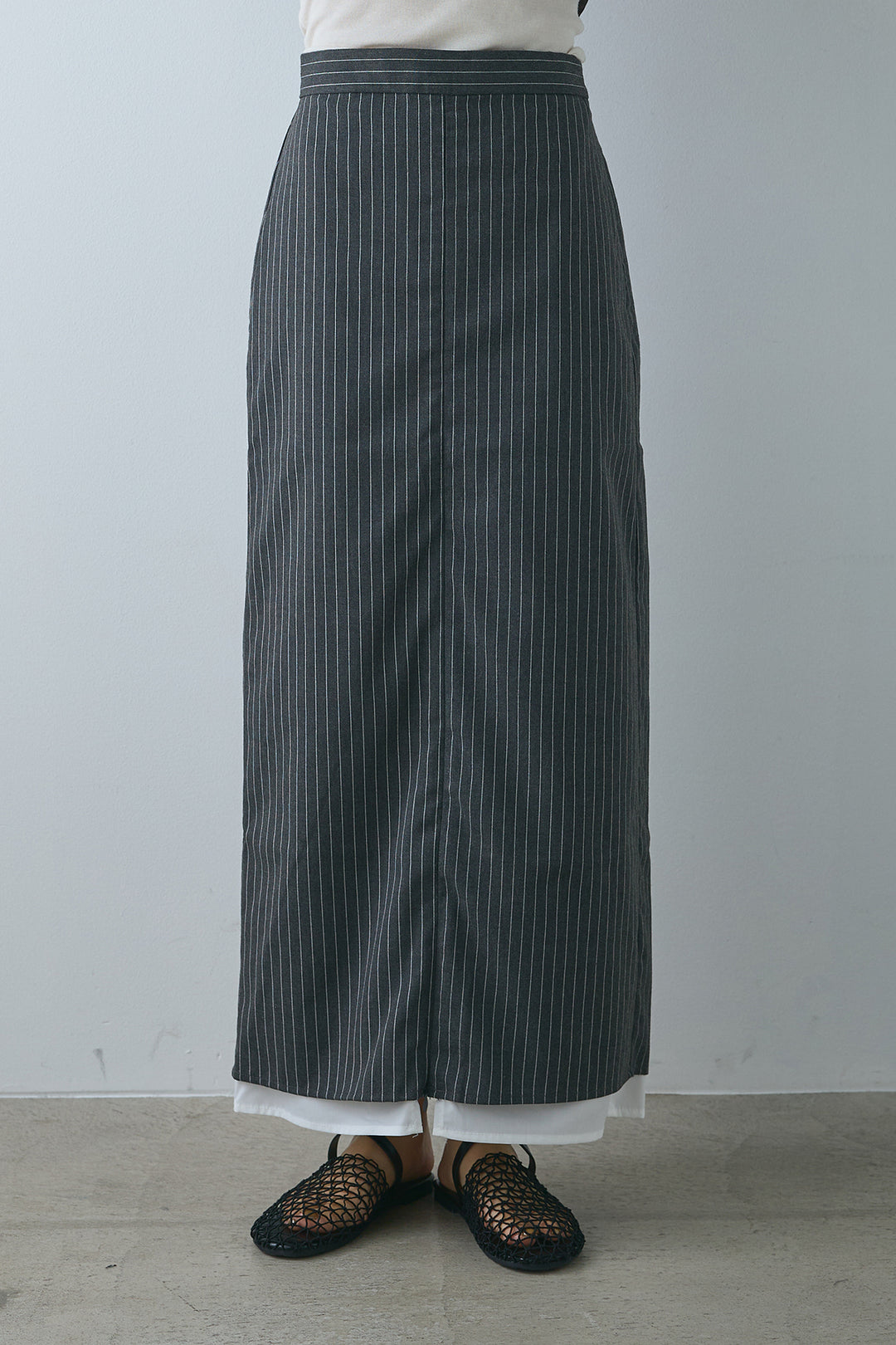 [SET]ホックビスチェ付きバンドカラーシャツ+ストライプストレートスカート(2set)