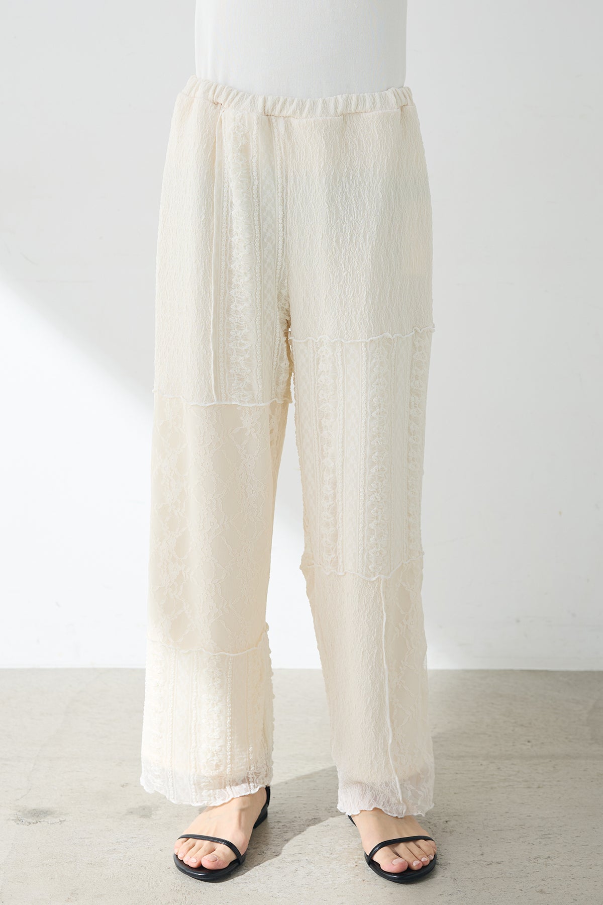 todayful パッチワークレースパンツ　ホワイト TODAYFUL（トゥデイフル）の「TODAYFUL(トゥデイフル) 