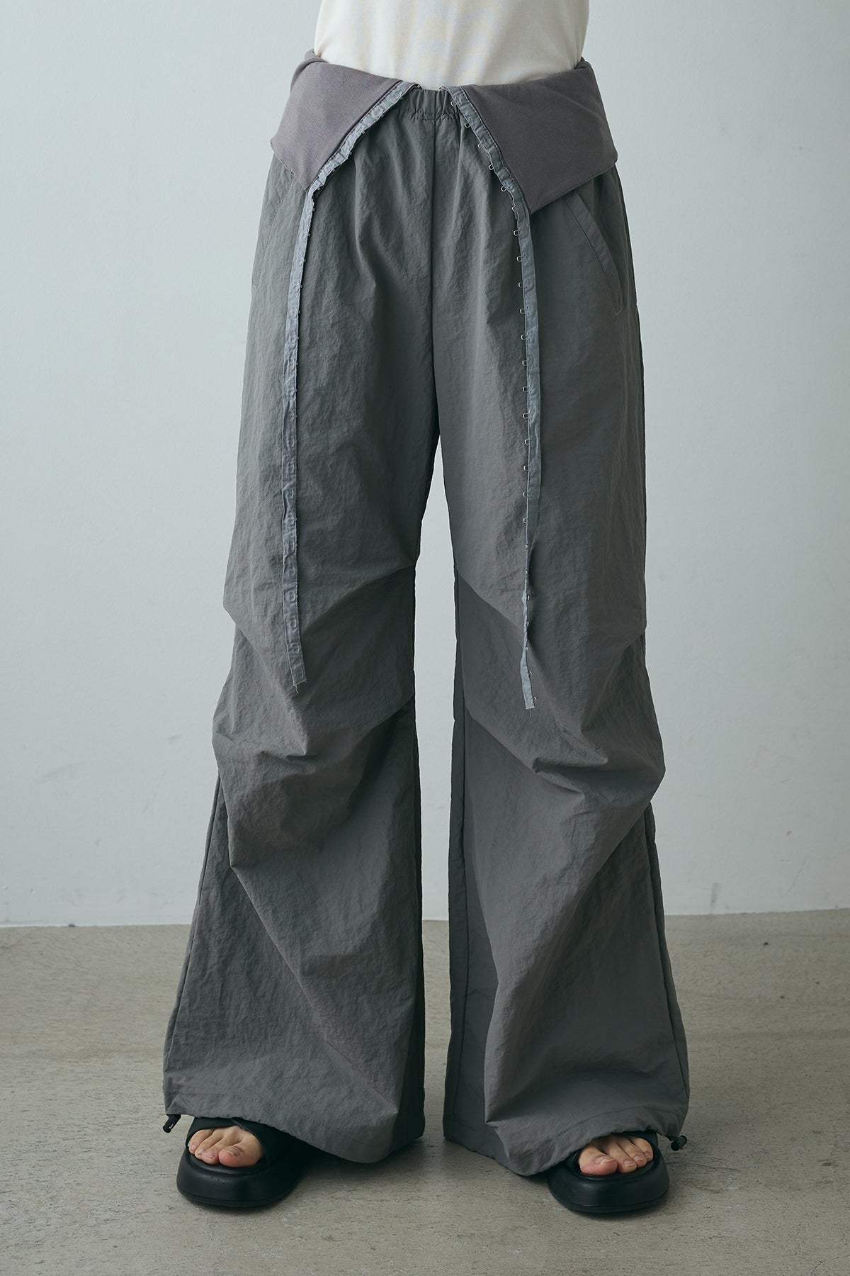 即納】ウエストホックデザインタックパンツ – ESICA