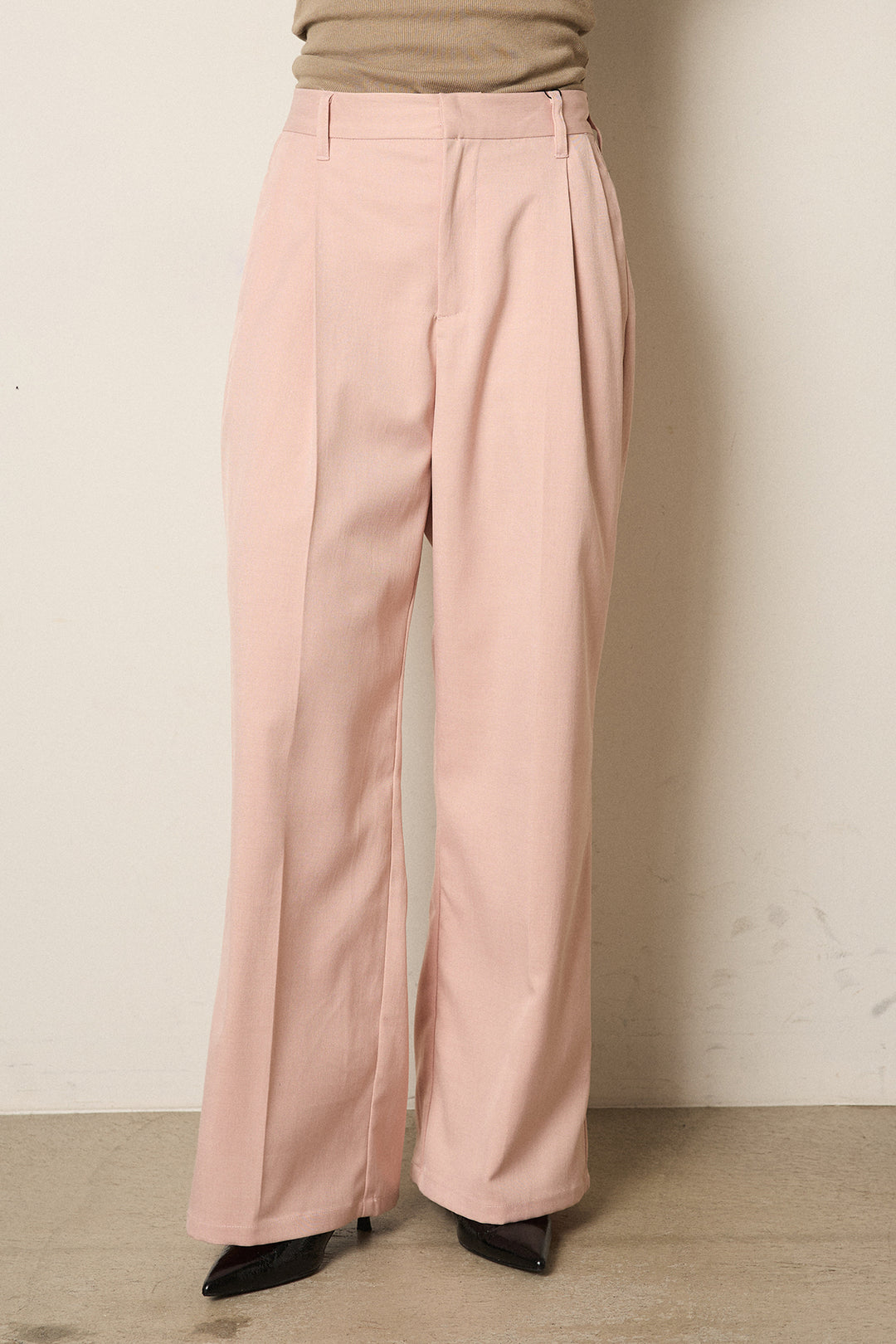 ツイルスプリングカラータックパンツ