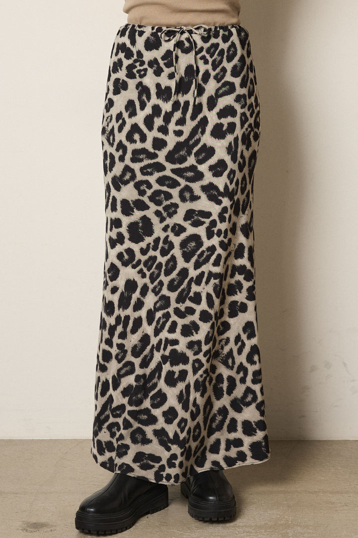 [SET]ルーズシルエットダブルテーラードジャケット+レオパードサテンナロースカート(2set)