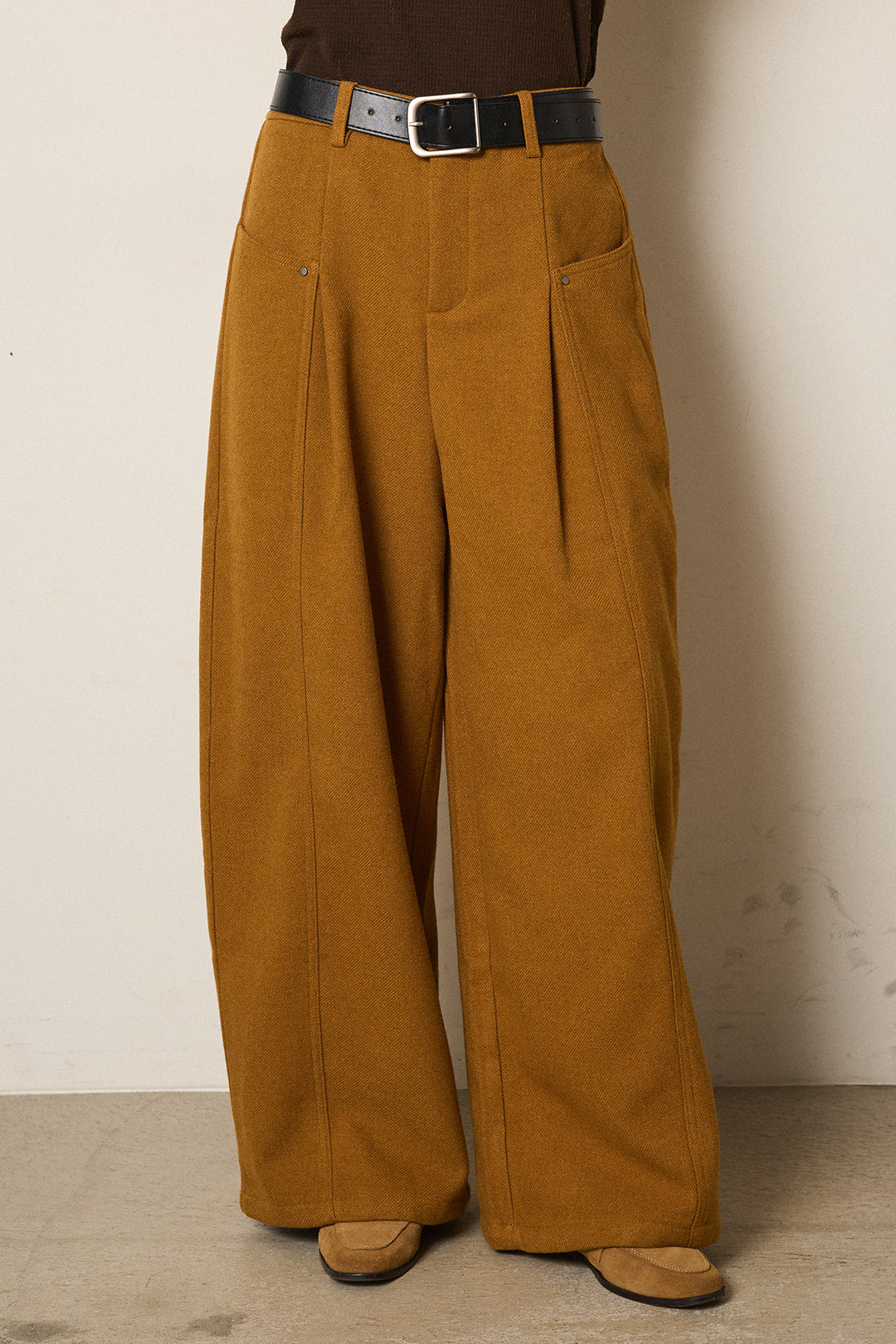 ベルト付き起毛タックワイドカーブパンツ