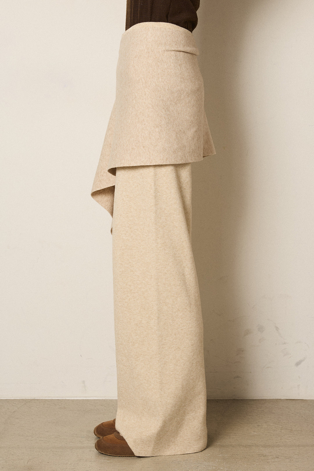 ウエスト巻きニットパンツ
