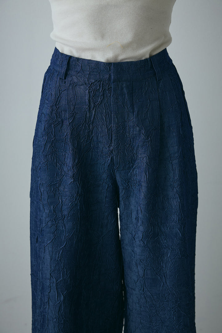 デニム風シワ加工パンツ