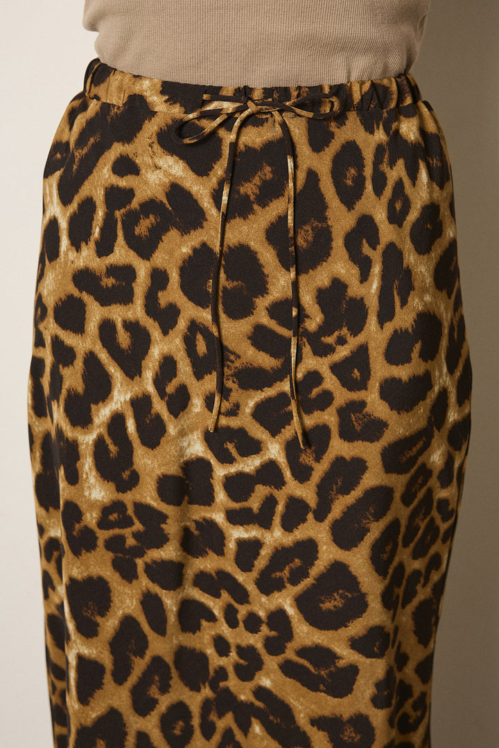 [SET]ナイロントレンチコート+レオパードサテンナロースカート(2set)