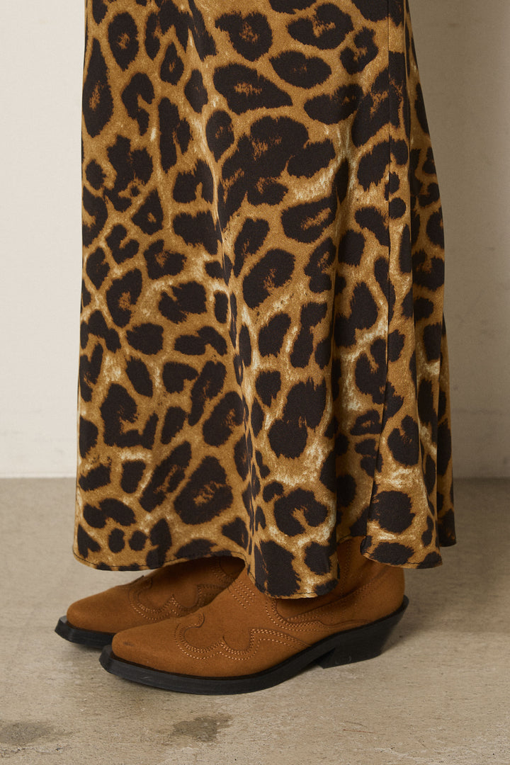 [SET]ルーズシルエットダブルテーラードジャケット+レオパードサテンナロースカート(2set)