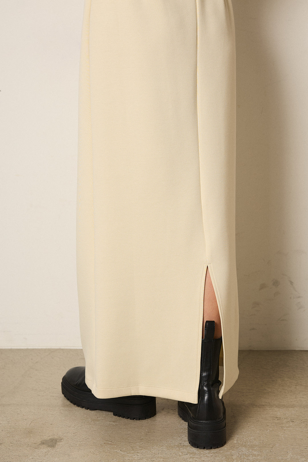 ダンボールマキシタイトスカート