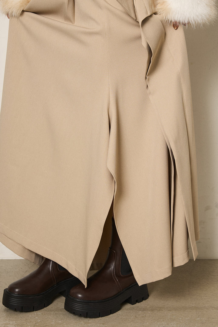 変形シルエットスカート