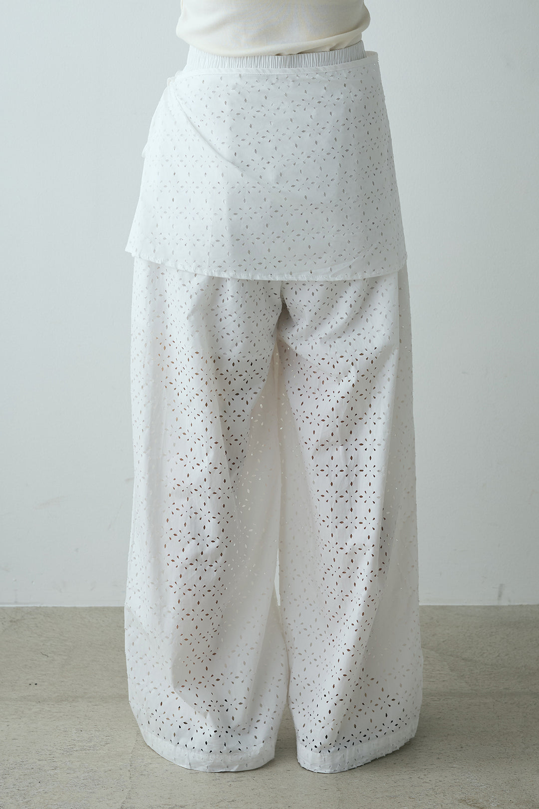 [SET]メッシュ切り替えワンピース+透かし柄レイヤードワイドパンツ(2set)