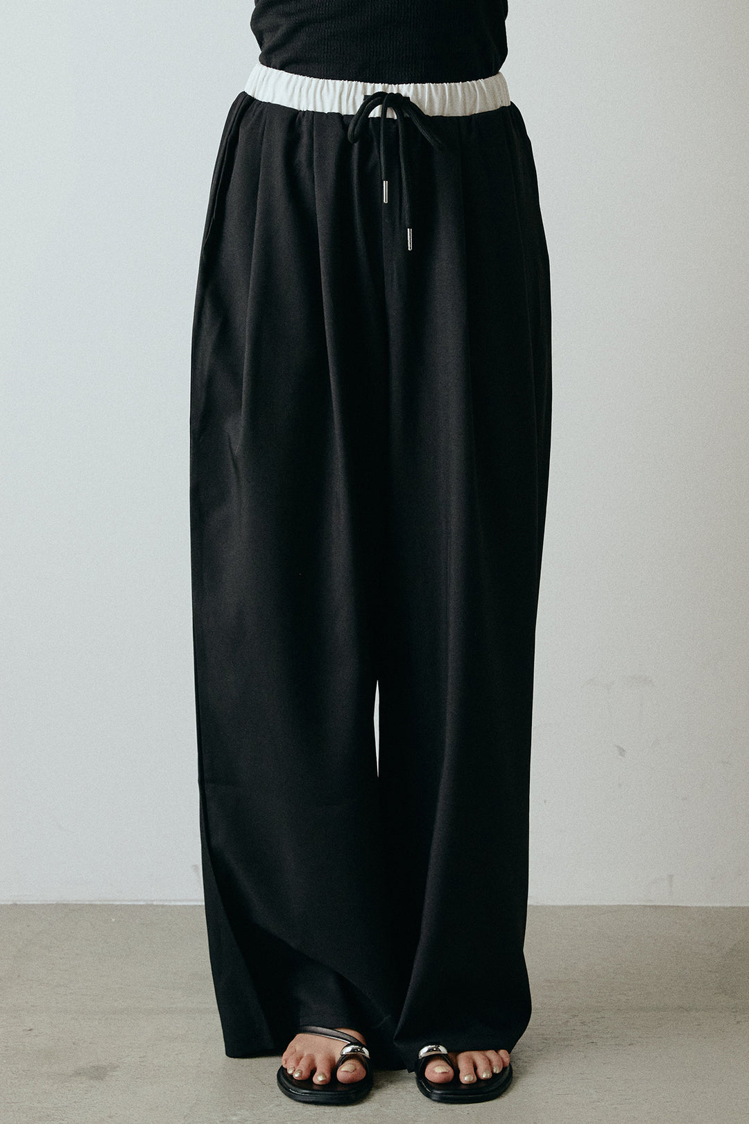ダブルウエストゴムワイドパンツ