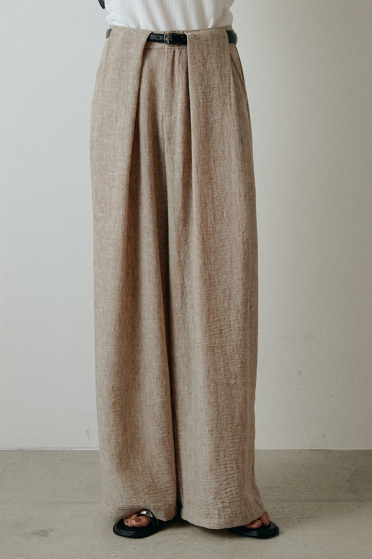 ella selectshop サイドスカラップパンツ 甲ストラップパンプス（パンプス） | ESPERANZA（エスペランサ