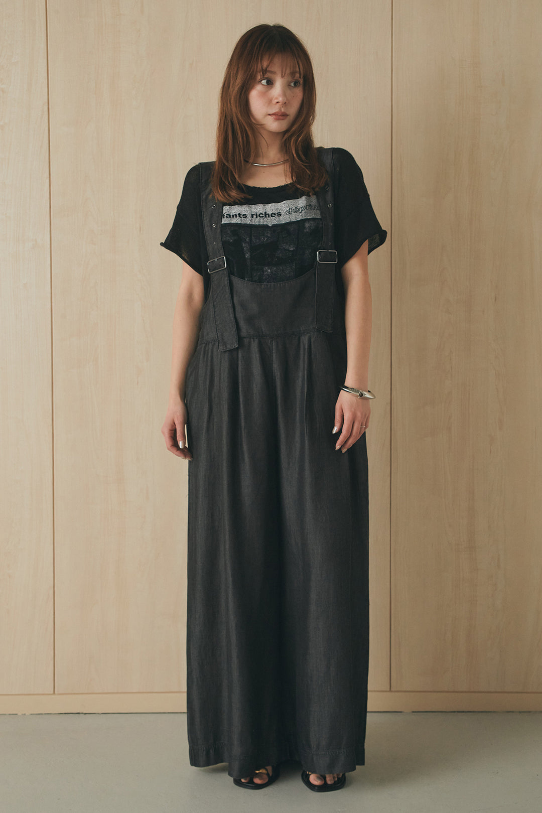 [SET]半袖モノトーングラフィックトップス+前後2WAYテンセルデニムサロペット(2set)
