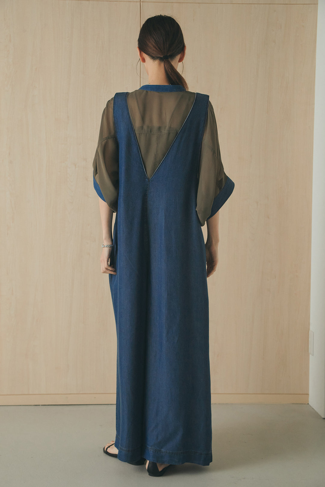 [SET]半袖モノトーングラフィックトップス+前後2WAYテンセルデニムサロペット(2set)