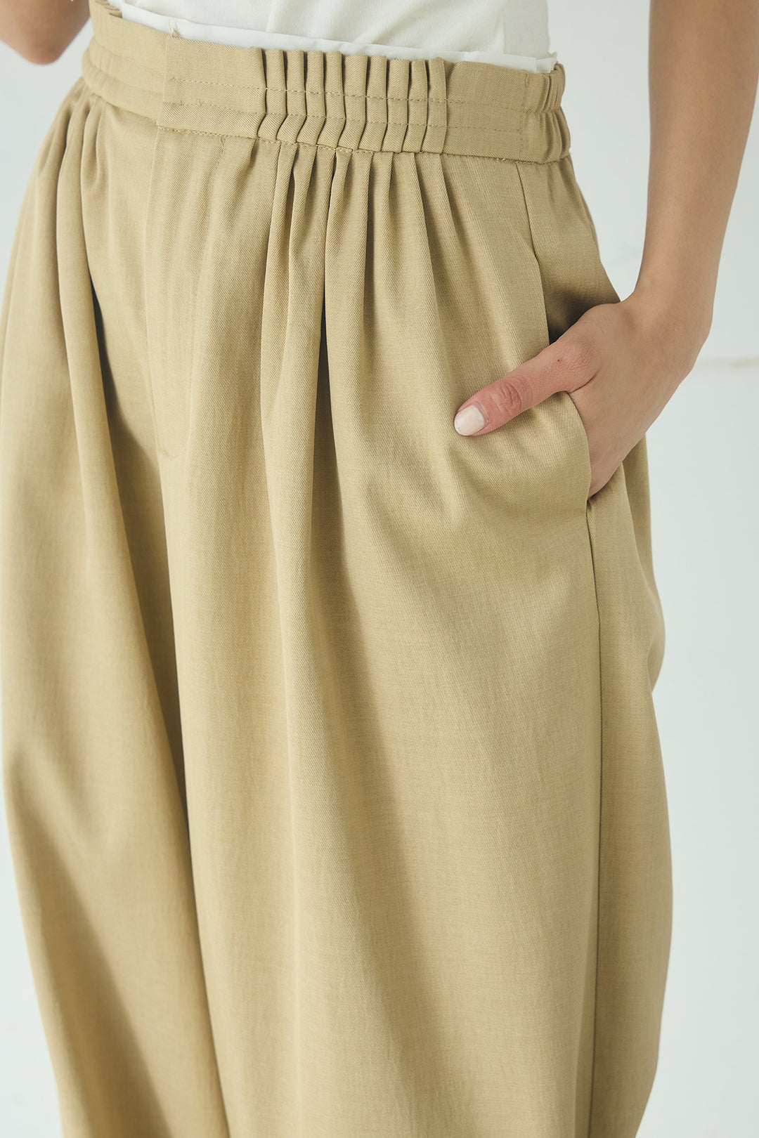 [SET]ノーカラーフロントギャザージップアウター+ツイルメニータックパンツ(2set)