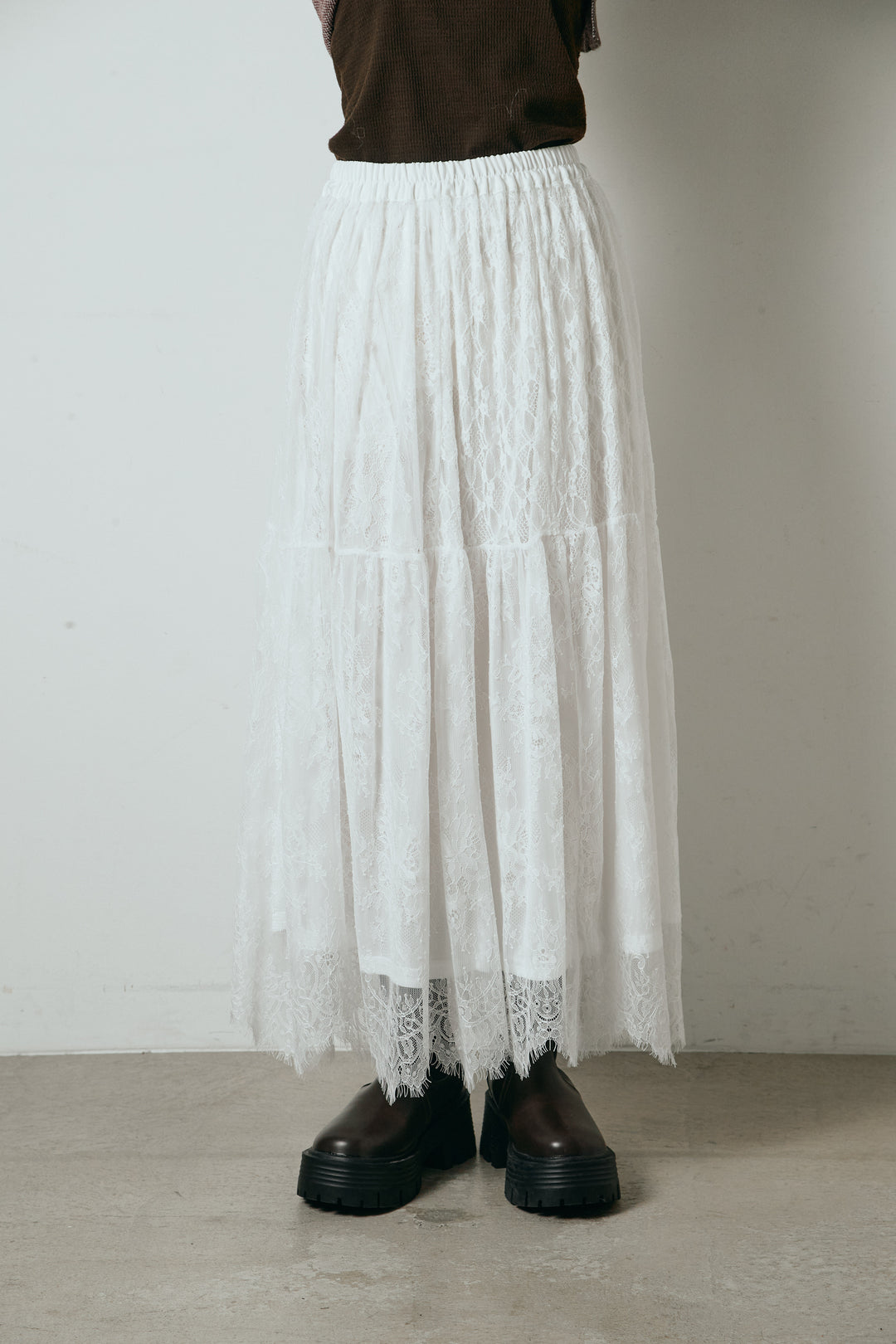 [SET]レイヤードデザインフーディートップス+ひげレース切替ロング丈スカート(2set)