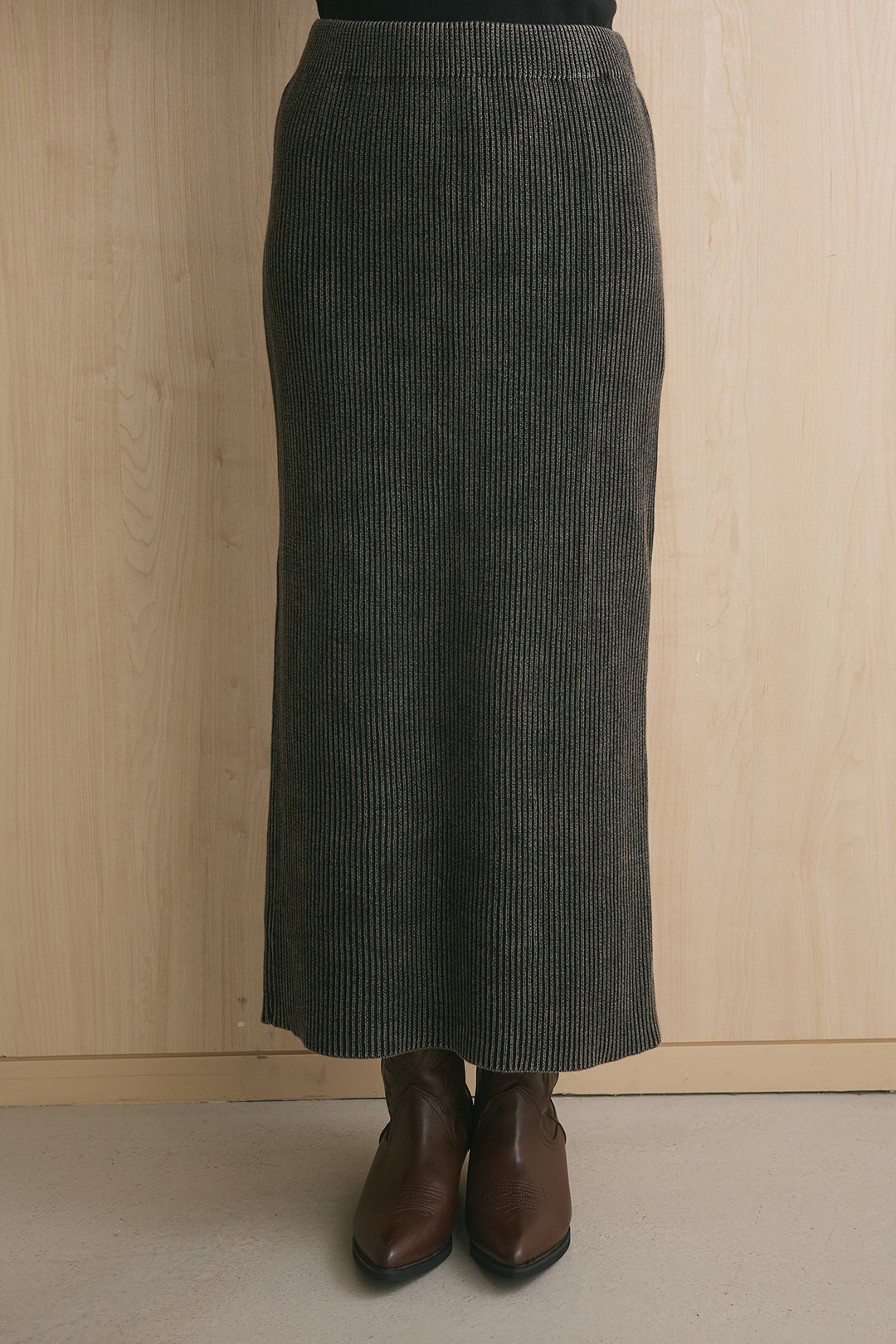 ストーンウォッシュタイトスカート