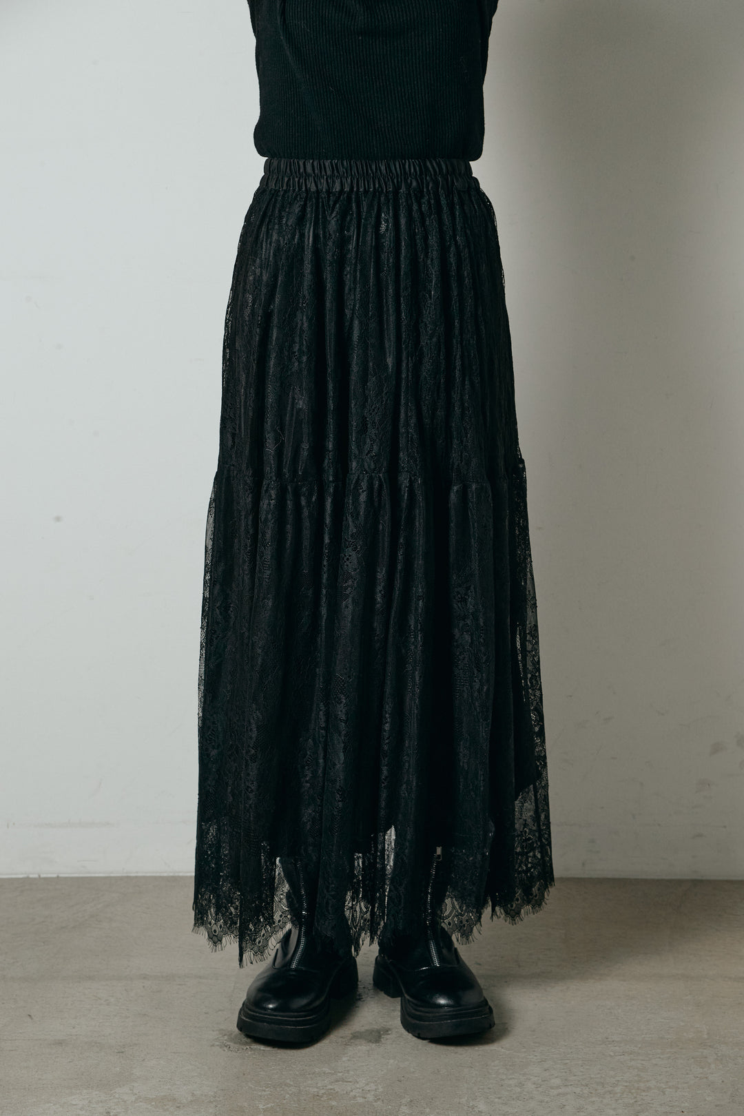 [SET]レイヤードデザインフーディートップス+ひげレース切替ロング丈スカート(2set)