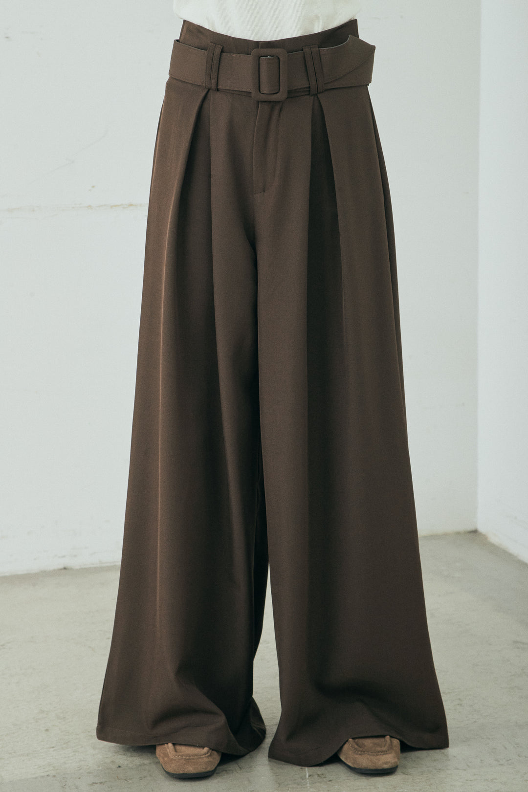 [SET]リバーシブル配色ニットカーディガン+ベルト付きツータックワイドパンツ(2set)